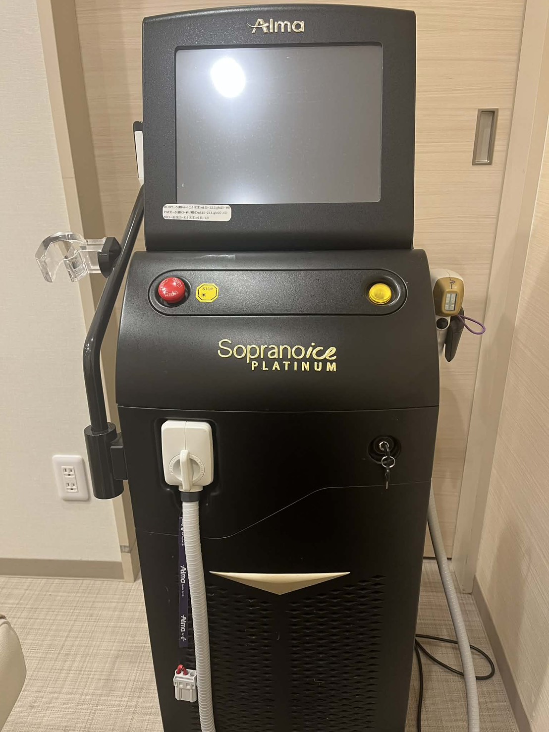 ソプラノアイスプラチナム ― チタニウムリフト使用機器（ソプラノチタニウム）の関連機器